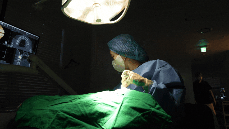 임플란트 볼씹힘 왜 생기고 어떻게 해결할까? 관련 이미지 1