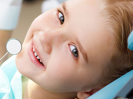 유치 관리의 중요성 | 영구치 건강을 위한 첫걸음 관련 이미지 1