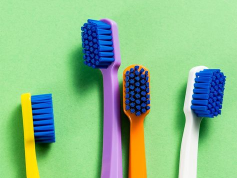 구강위생 도구 가이드 | 내게 맞는 칫솔과 치약 고르는 방법 관련 이미지 1