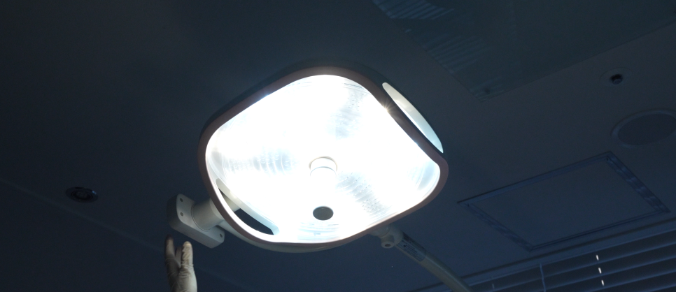 임플란트 vs 자연치아 이 그냥 뽑을까요? 라고 이야기는 환자분들께 관련 이미지 6