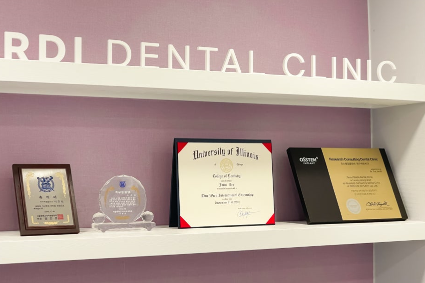 서울바르디치과 대표원장이 진료 후에도 집에 가지 않는 이유 관련 이미지 3