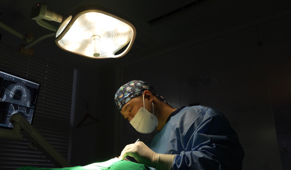 임플란트 충치 걱정? 잇몸을 먼저 생각하세요 관련 이미지 2