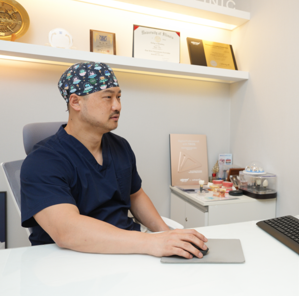 임플란트 실밥 언제 빼나요? 꺼끌거려서요 관련 이미지 4