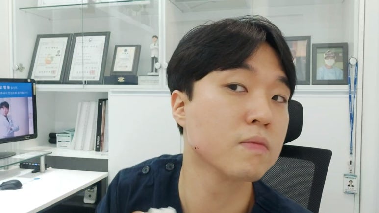 신촌홍대 라마르성형외과의원 대표원장 모영웅의 사각턱 셀프보톡스 시술영상! 관련 이미지 19