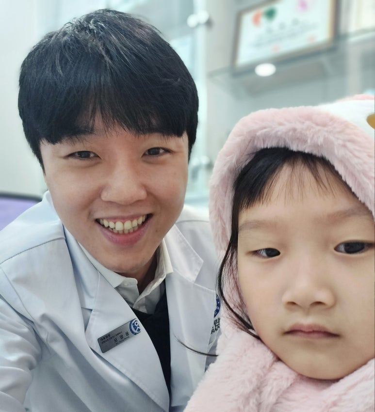 수면으로 치료해준 아기에게 빼빼로 받았어요!^^ 관련 이미지 10