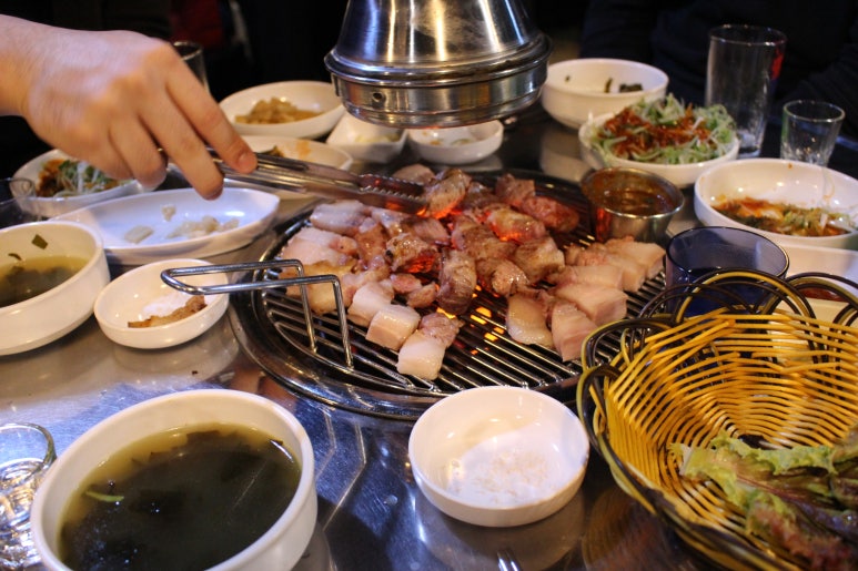 18년 된 대학친구들 신촌 초대 & 신촌 맛집 방문 관련 이미지 11