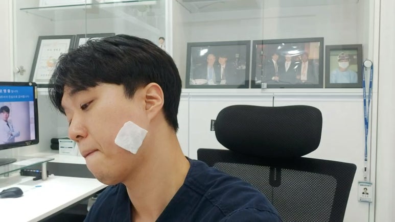 신촌홍대 라마르성형외과의원 대표원장 모영웅의 사각턱 셀프보톡스 시술영상! 관련 이미지 15