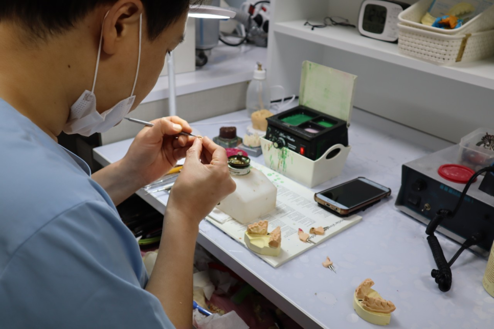 신애라님 단골 더스타치과, 10년넘게 지켜온 하현 대표의 진료 철학 관련 이미지 10