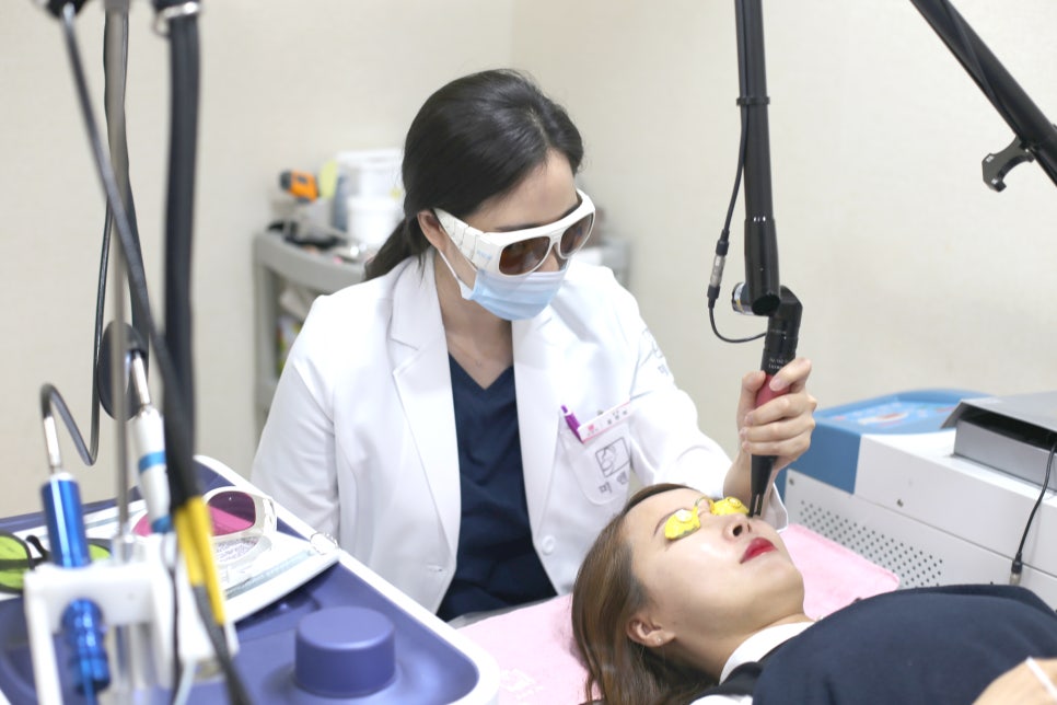 매끈한 종아리 라인! 신대방피부과 쫑알 주사로 해결 관련 이미지 5