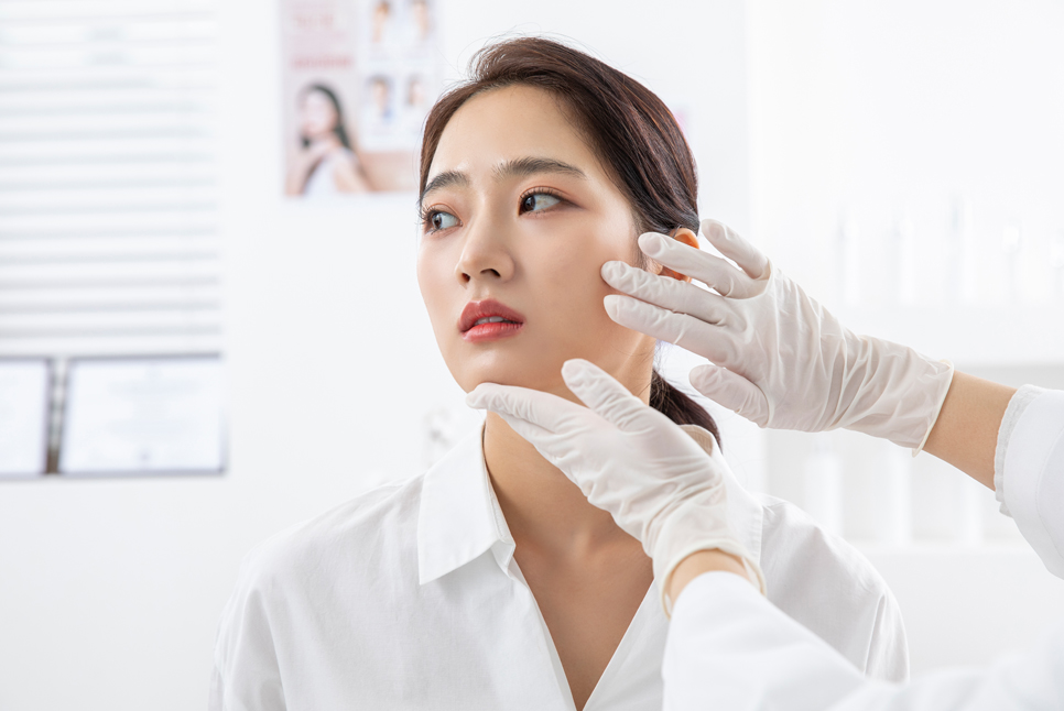 깨끗한 피부를 만드는 기미 잡티 주근깨 빠르게 없애는 법 꿀팁 서울대입구 피코토닝 관련 이미지 1