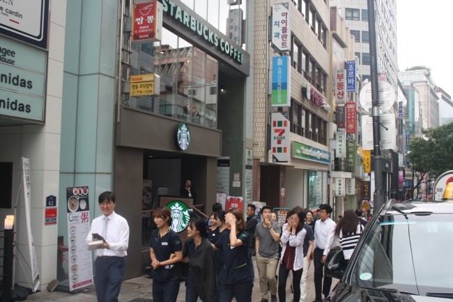 라임나무치과 가족들의 명동 갤러리 탐방 후기 관련 이미지 1