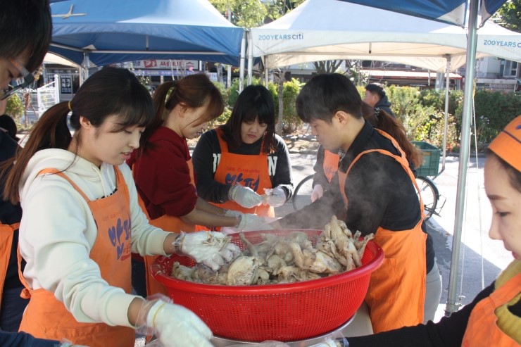 라임나무 가족들의 밥퍼 봉사 후기를 공개합니다. 관련 이미지 7