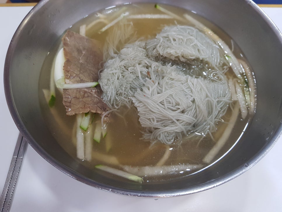 [라임나무치과 직원들의 여름나기] 명동함흥면옥 점심회식 관련 이미지 9