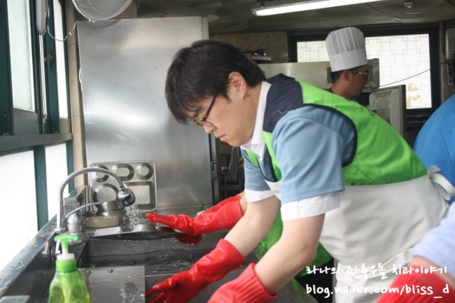 따듯한 사랑을 나눕니다. 라임나무치과 in 영등포 장애인 사랑의 집 의료봉사활동 記 관련 이미지 32
