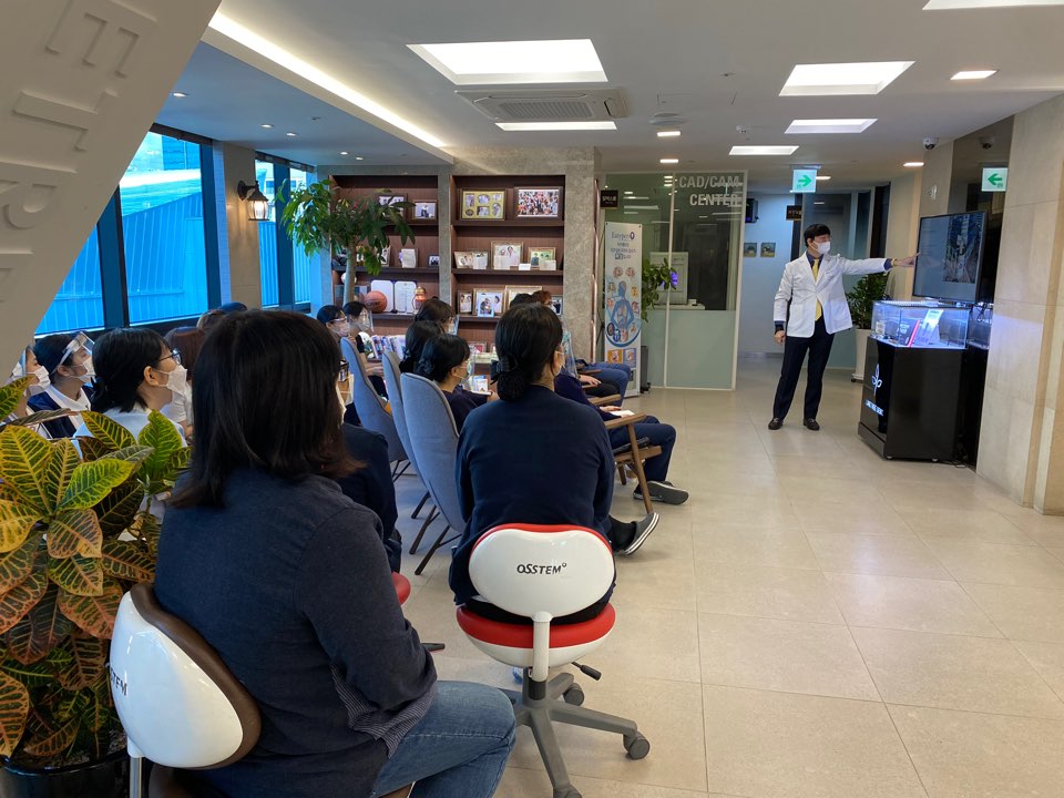 라임나무치과병원의 2021년 새해 첫 세미나! 관련 이미지 3