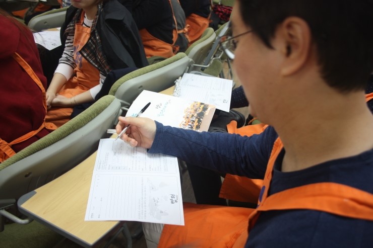 라임나무 가족들의 밥퍼 봉사 후기를 공개합니다. 관련 이미지 6