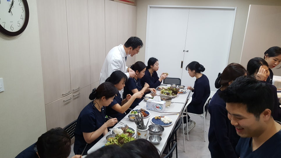라임나무치과병원 설날맞이 갈비살 파티 &hearts; 힘내서 활기찬 진료 하겠습니당!!!!! 관련 이미지 1