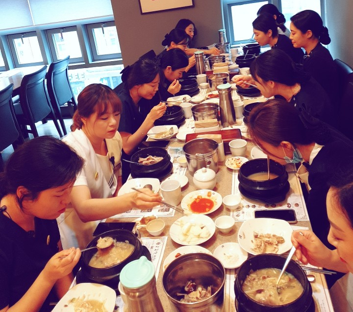 2020년 상반기를 마무리하며, 즐거운 회식을 했어요! 관련 이미지 2