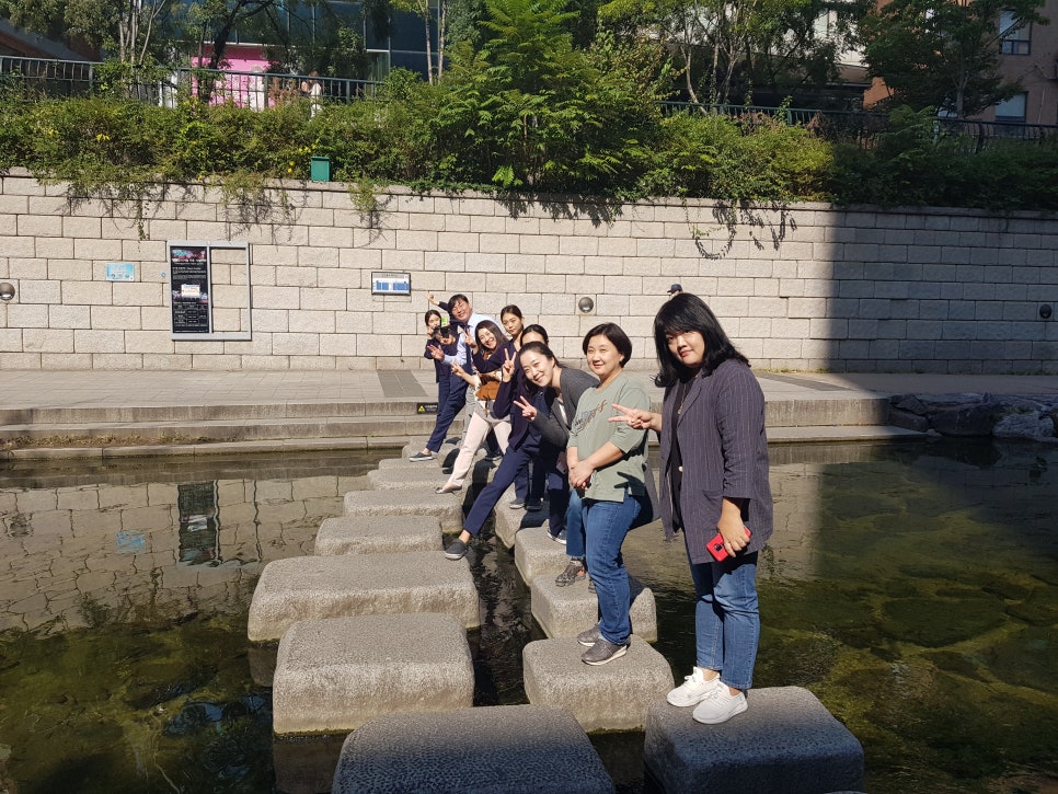 라임나무 가족들의 점심 청계천 나들이 관련 이미지 4