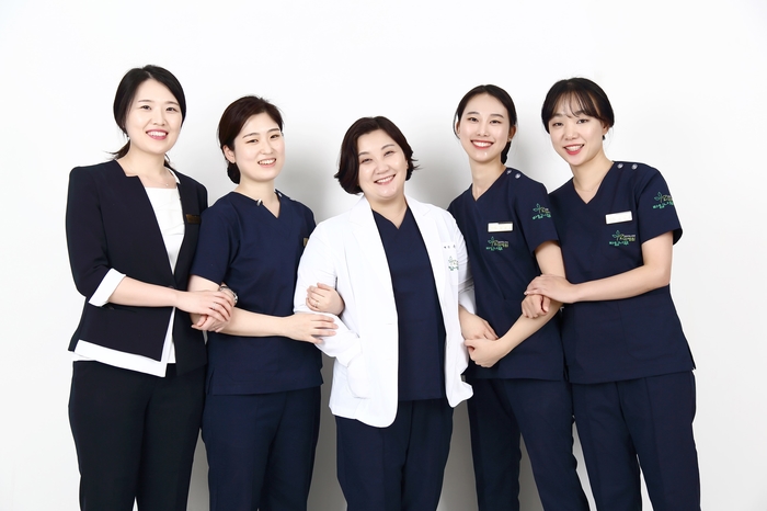 라임나무치과병원 교정과 양실장님 결혼식 답례떡을 주셨어요!!!!! 관련 이미지 2