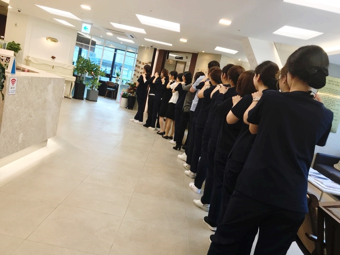 1월 넷째주 조회날 &hearts; 이번주도 라임나무치과 명동점 식구들 화이팅!!!!! 관련 이미지 2