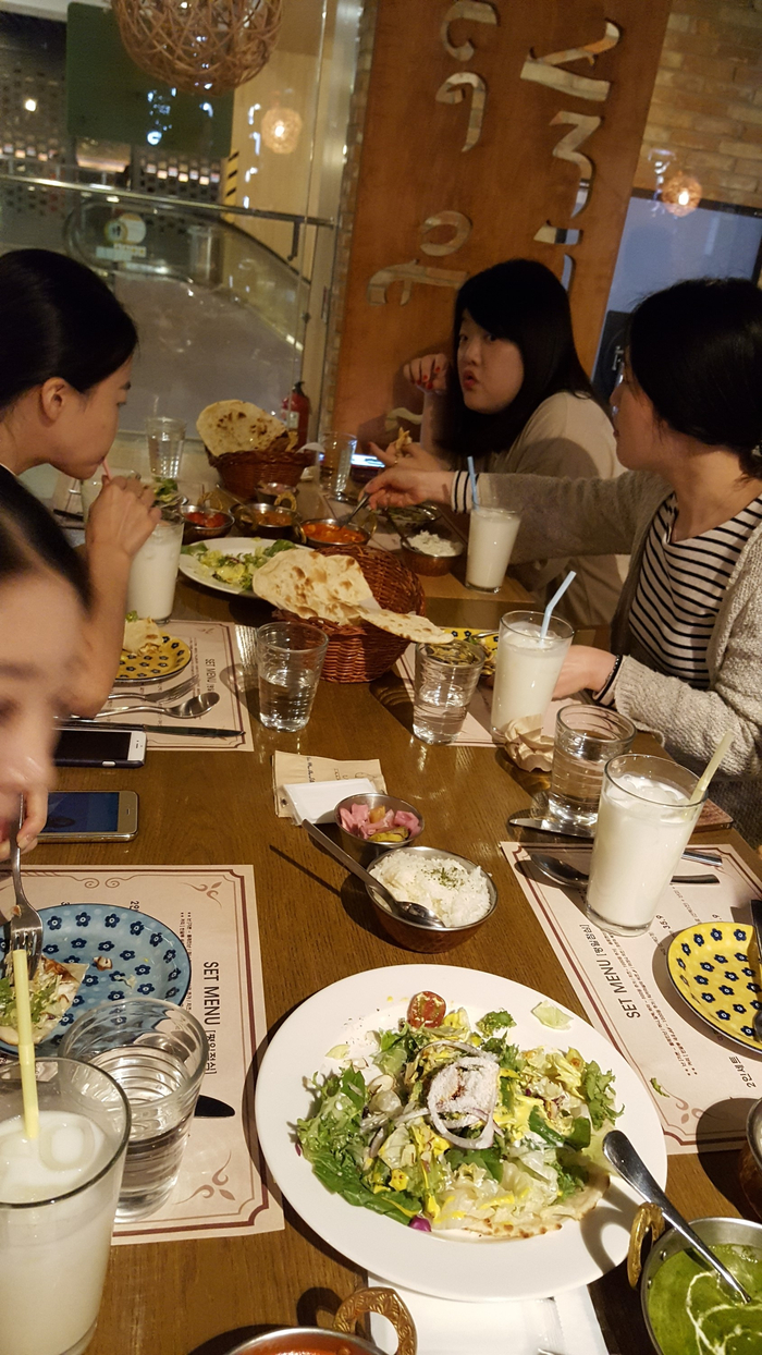 라임나무 가족들의 점심회식 그리고 추석선물 증정식 관련 이미지 5