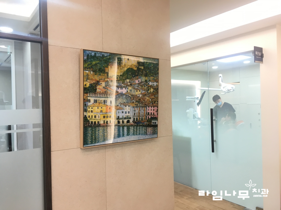 라임갤러리로 초대합니다! 치과 안 예술작품 소개 :) 관련 이미지 11
