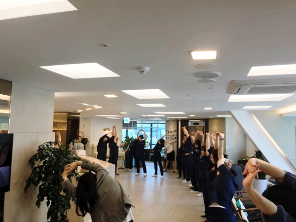 라임나무치과병원 조회시간! 생각을 바꾸면 행복이 보인다 관련 이미지 3