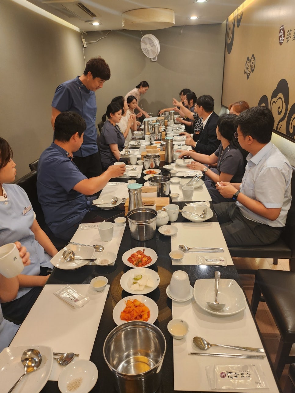 라임나무치과 가족들의 중복맞이 삼계탕 회식! 관련 이미지 1