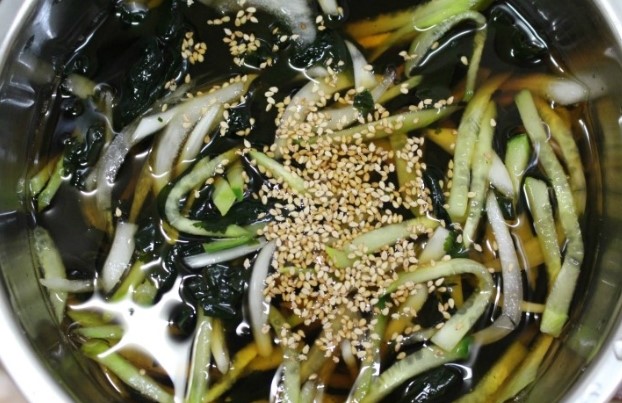 미역오이냉국 레시피, 간단하게 만드는 법 알아봤어요 관련 이미지 2