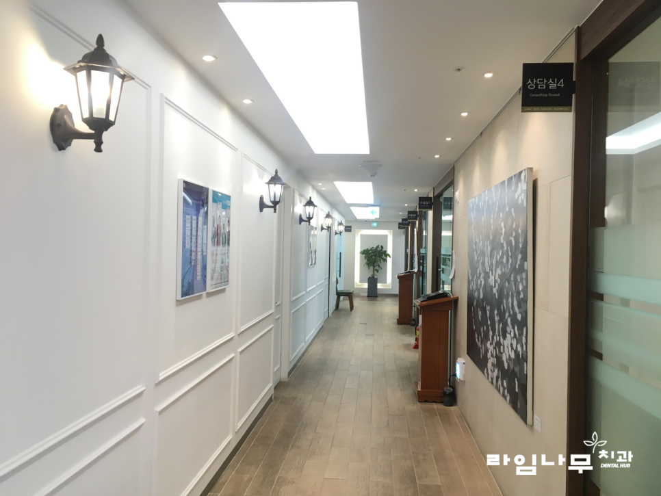 라임갤러리로 초대합니다! 치과 안 예술작품 소개 :) 관련 이미지 3