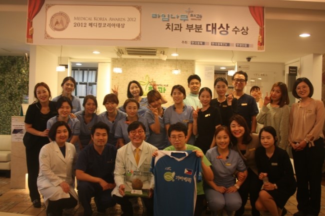 2016 기아대책 희망월드컵, 필리핀 구단주 관련 이미지 4