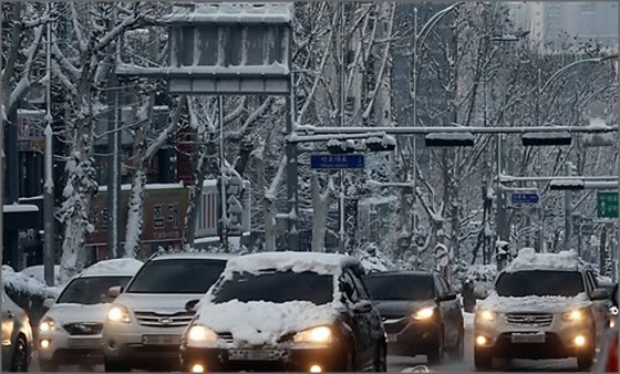 [명동치과]블랙아이스 현상이란, 눈길보다 더 위험할 수도 있다고 합니다 관련 이미지 1