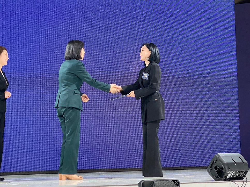 김혜은 배우님께서 대통령 표창을 받으셨어요! 관련 이미지 7