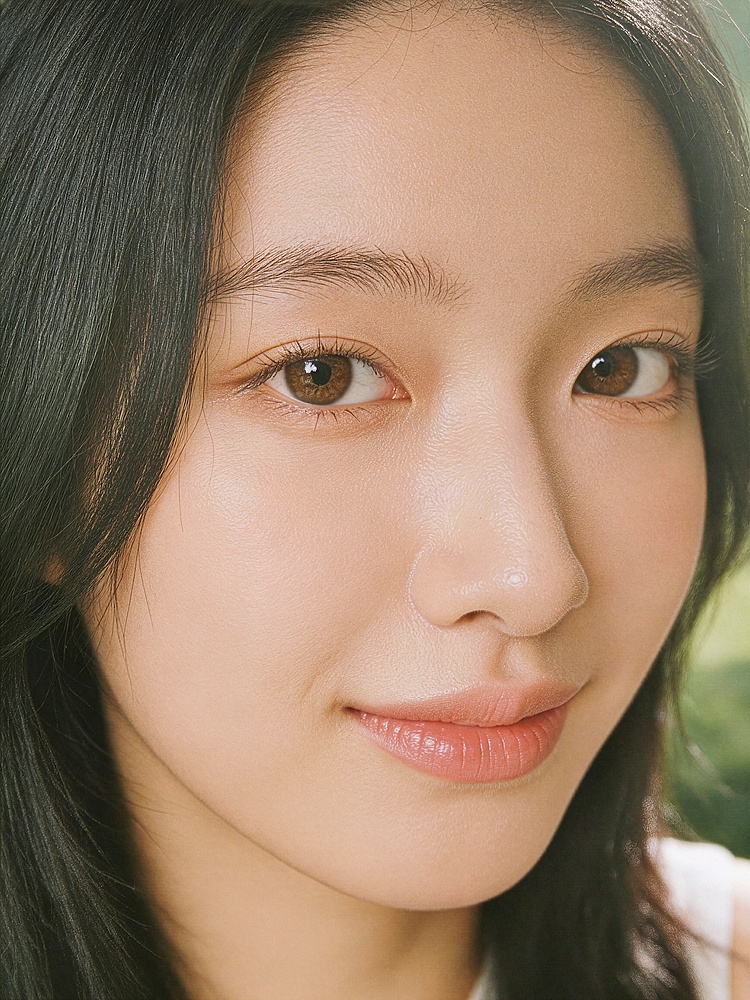 Why a Gangnam Rejuran Healer Dermatology Clinic Uses Moisturizing Skin Boosters image 3