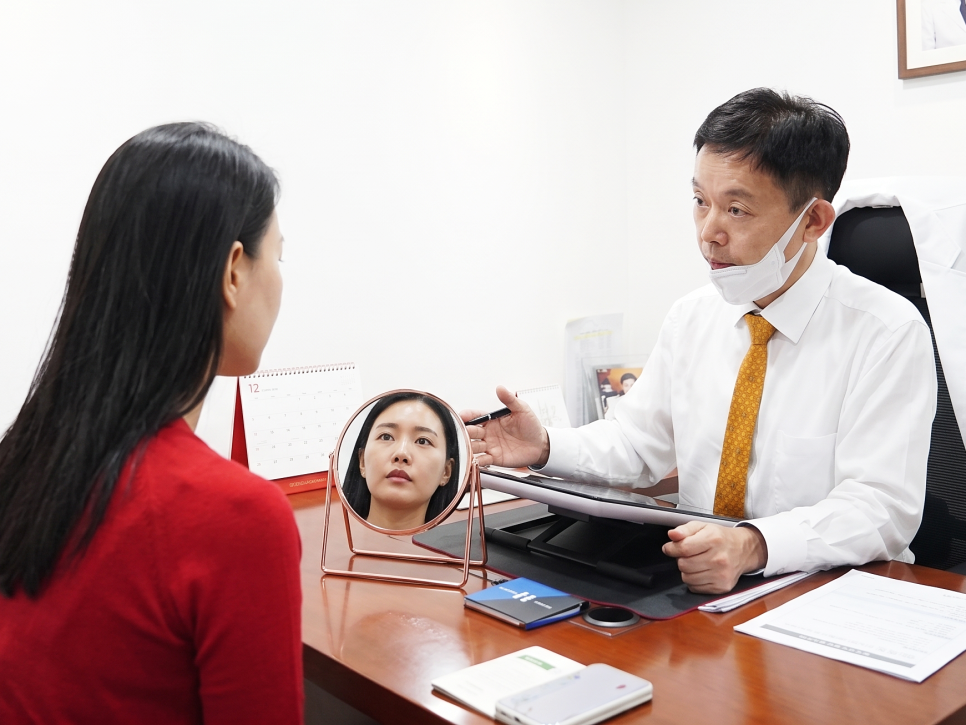 신논현피부과 울쎄라 300샷 무조건 많이 맞을수록 손해일까? 관련 이미지 7