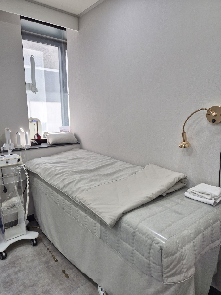 신논현역 더블로 리프팅 세심한 진료로 관련 이미지 11