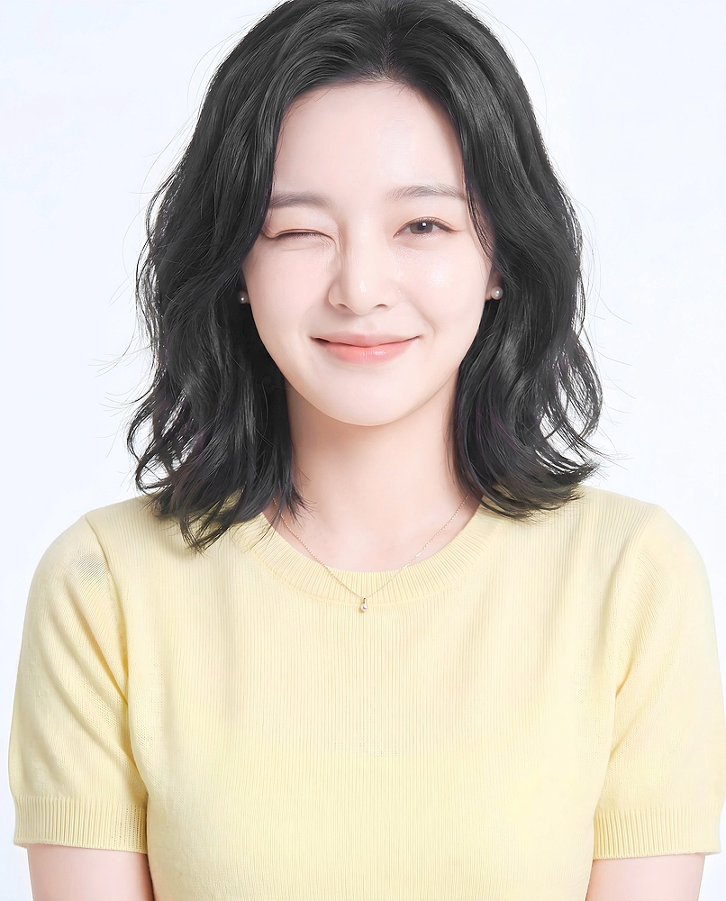 Treatment for Closed Comedones by a Dermatologist in Gangnam image 9