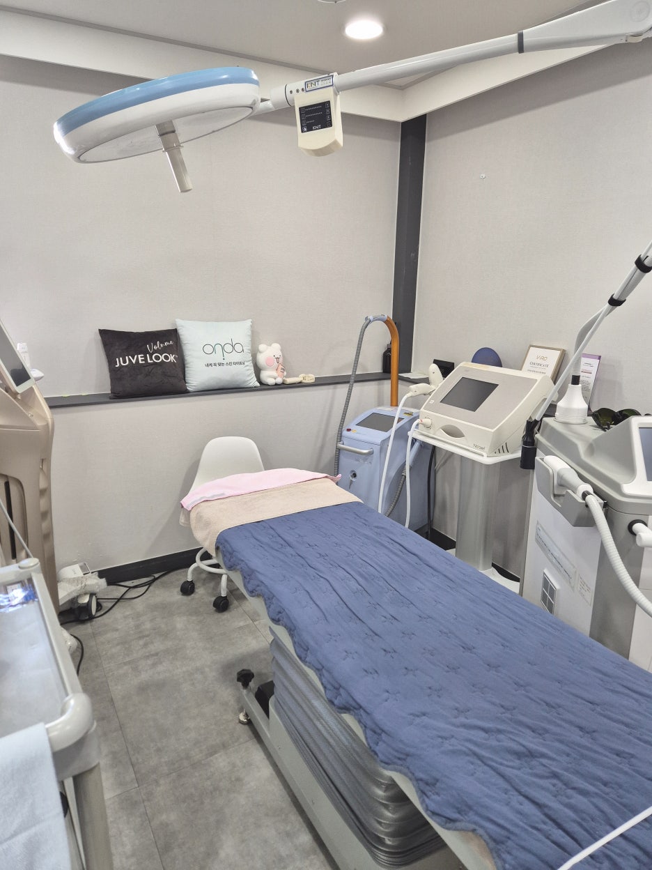 신논현역 여드름치료 흉터 종류에 따라 다른 방법 관련 이미지 12