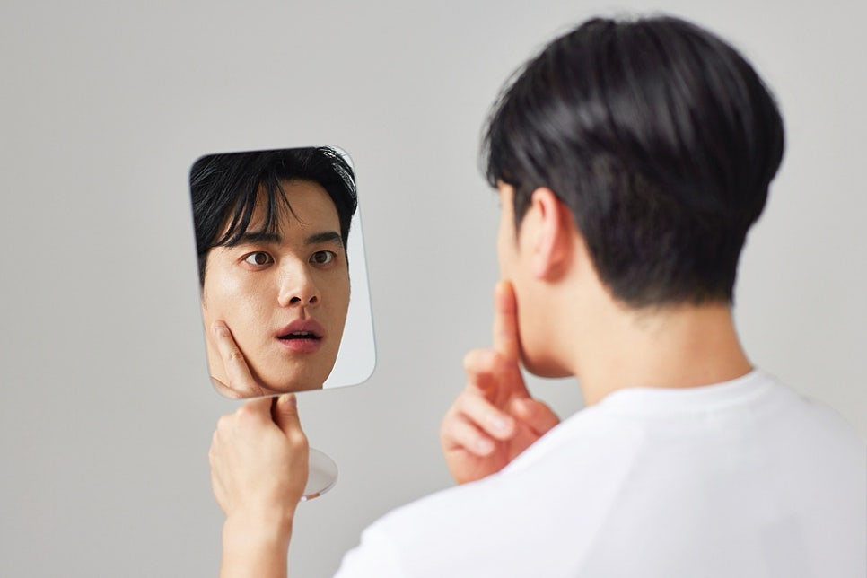 강남역 성인여드름 원장이 10대 여드름과 나눠 보는 이유 관련 이미지 3