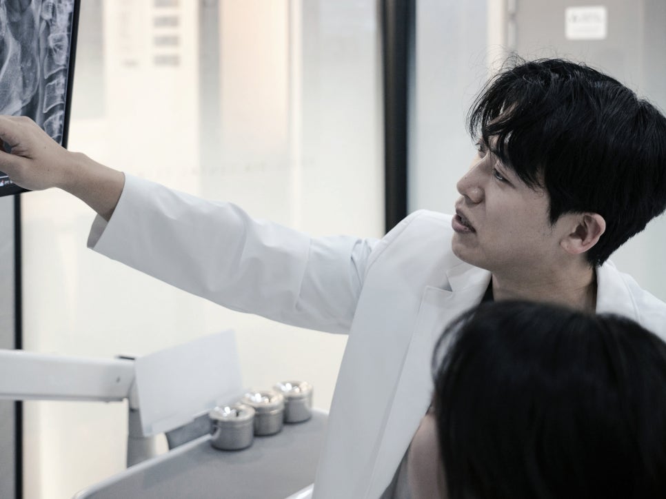 [마곡동치과_치아 흔들림 시리즈3] 흔들리는 이빨, 치료하면 다시 괜찮아질까요? 관련 이미지 5