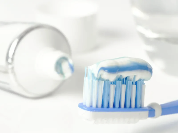 마곡역치과_&ldquo;하얗게 만들었으면 지켜줘야죠!&rdquo;[5. 치아미백 후 주의사항] 관련 이미지 4