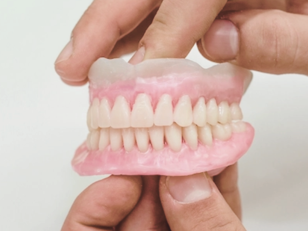 마곡역치과_"상담부터 완성까지" [ 4. 임플란트 틀니 치료 과정 ] 관련 이미지 3