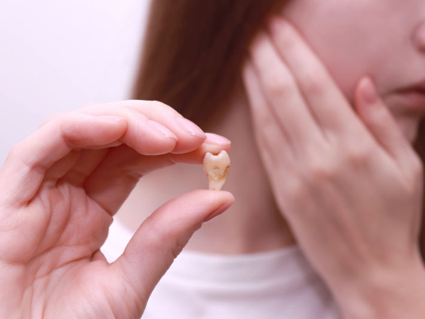 마곡치과_3. 씹을 때 아픈 치아, 그냥 참아도 괜찮을까요? 방치하면 생기는 문제 관련 이미지 4