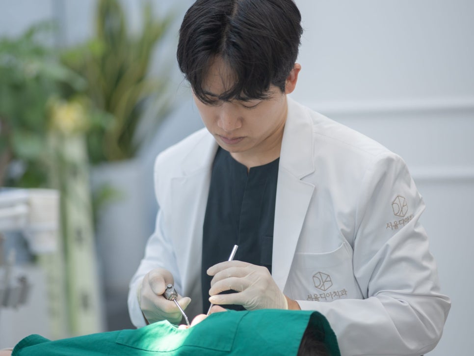 마곡동치과_3. 양치 열심히 하는데 음식이 낀다면? 치간칫솔이 필요한 신호일 수 있습니다 관련 이미지 4