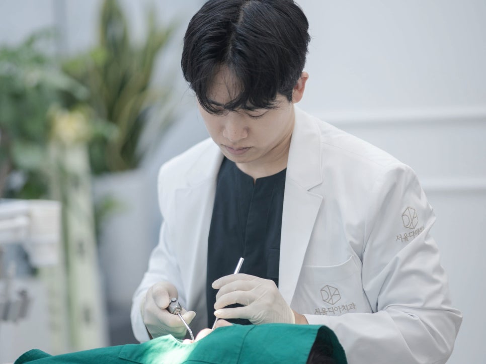 마곡치과_"통증은 줄이고, 상쾌함은 더하다!" [ 1. 에어플로우 스케일링의 원리와 특징 ] 관련 이미지 7