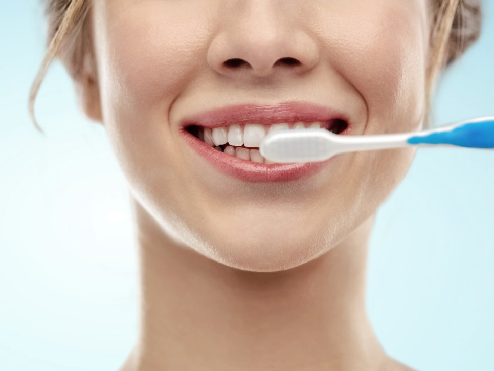 마곡동치과_&ldquo;내려가기 전에! 잇몸을 지키는 진짜 방법 7가지&rdquo;[5. 치은퇴축 예방법] 관련 이미지 5