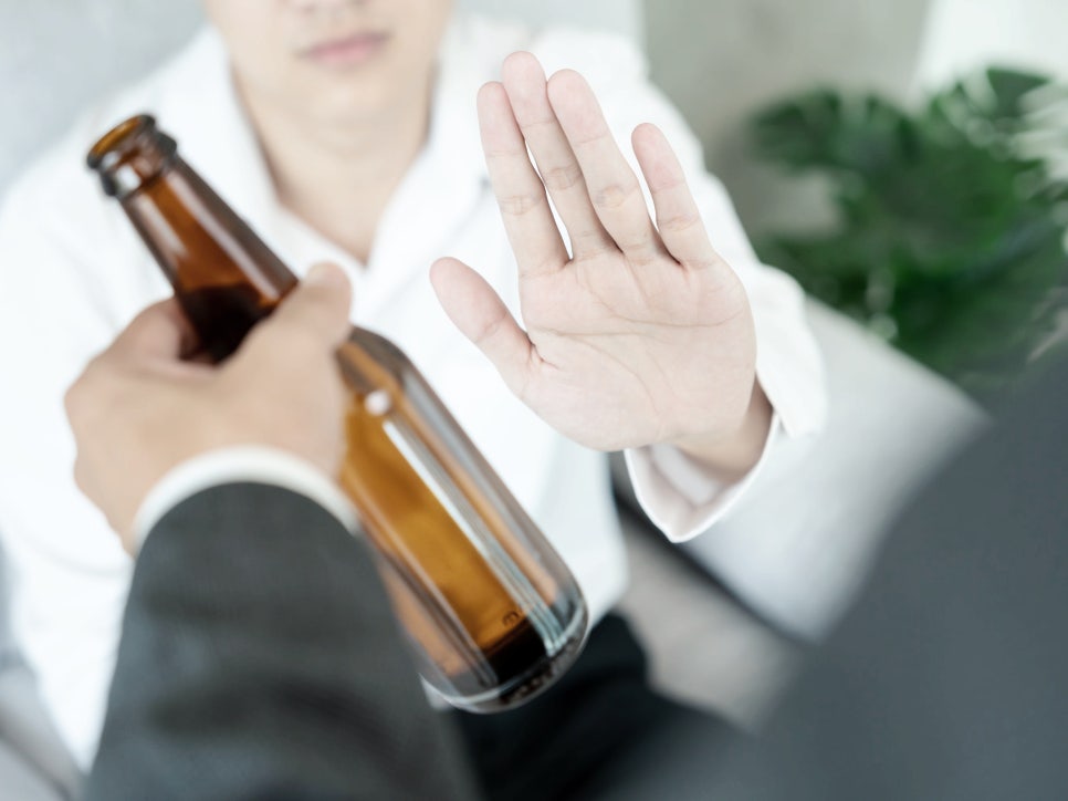 마곡역치과_4. 임플란트 수술 후 담배와 술이 실패를 부르는 이유 관련 이미지 5