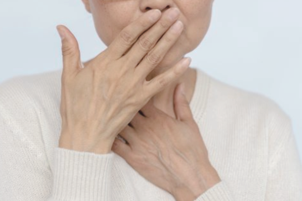 마곡역치과_&ldquo;입안이 불편하다면? 바로 잡아야 합니다!&rdquo; [ 6. 틀니 불편감과 해결법 ] 관련 이미지 5