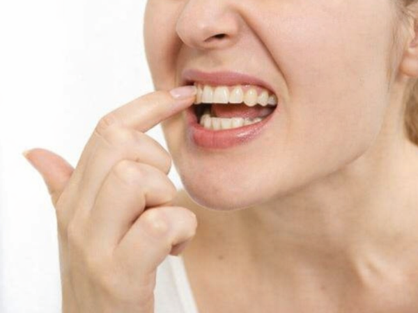 [마곡동치과_치아 흔들림 시리즈 4] 흔들리는 이빨, 어느 정도면 발치를 고려해야 할까요? 관련 이미지 1